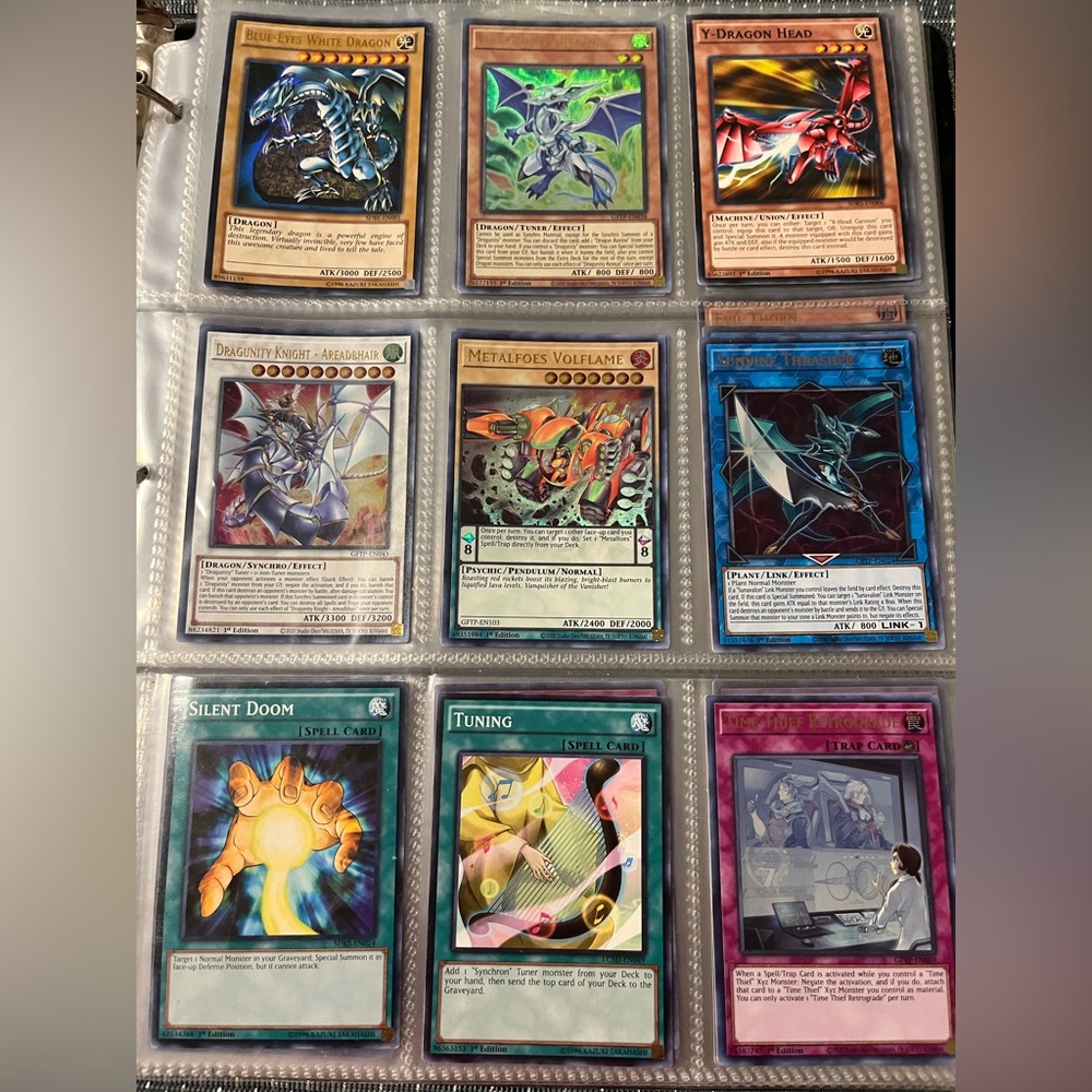 Yu-Gi-Oh 🌸 Small YuGiOh! Collection - 63 Collector Cards Binder